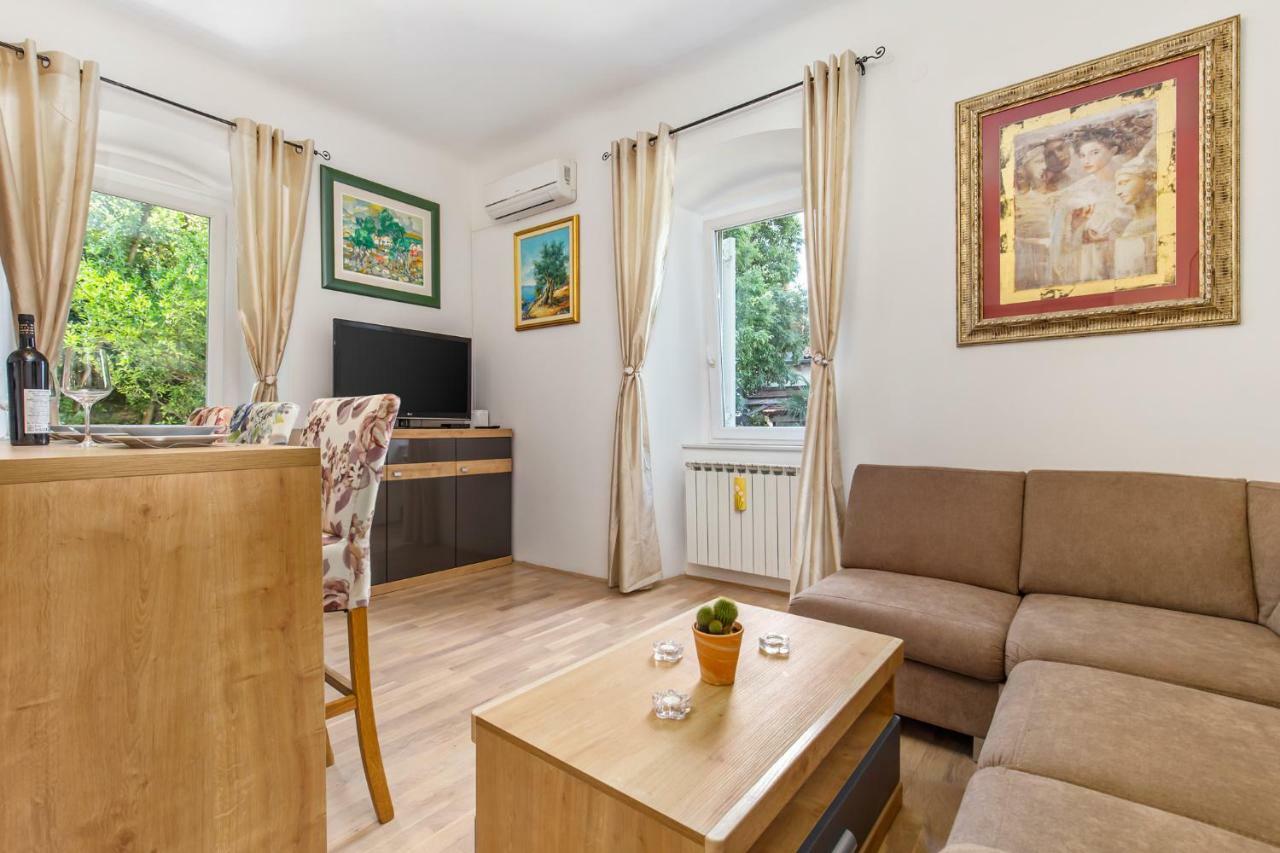 Apartman Villa Carolina Fiume Esterno foto