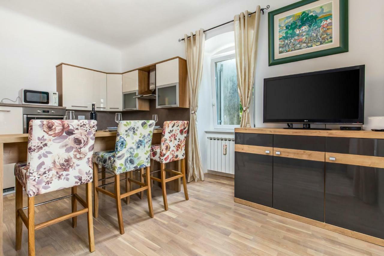 Apartman Villa Carolina Fiume Esterno foto